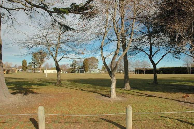 12 School Road Woodend_20