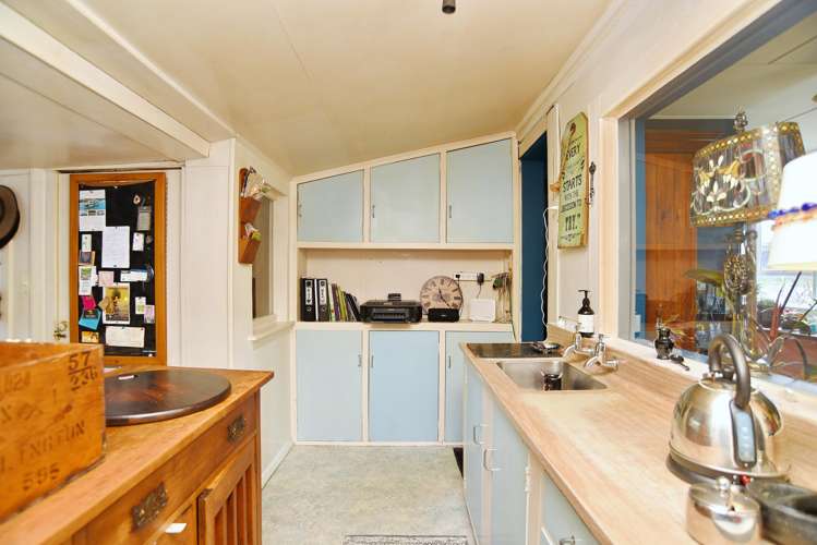 43 Batten Grove The Pines Beach_18