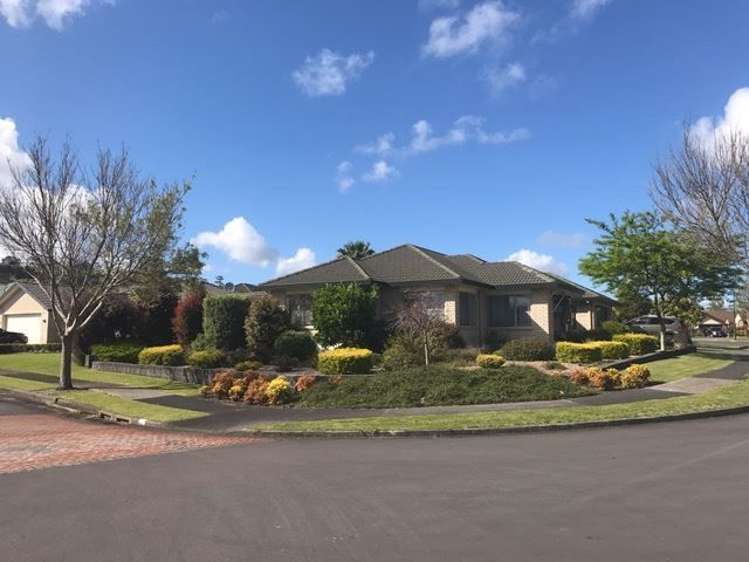 6 Newbliss Crescent East Tamaki Heights_0