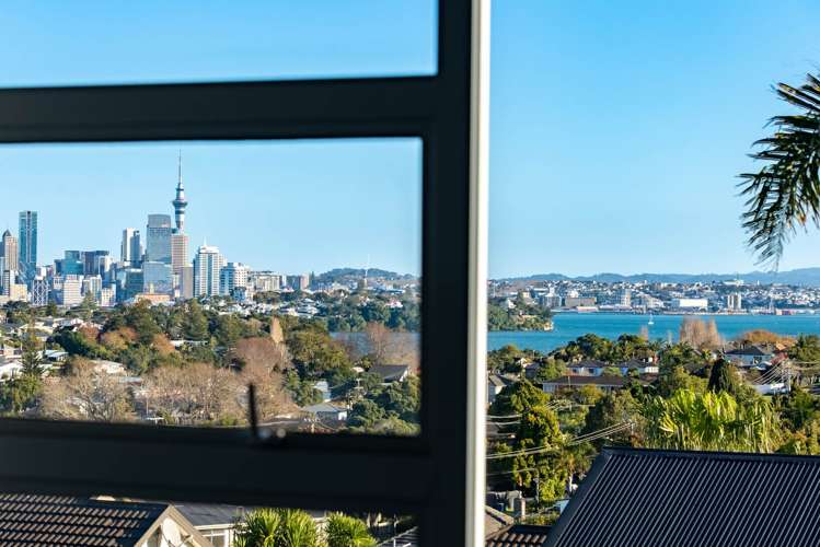 33 Williamson Avenue Belmont_58