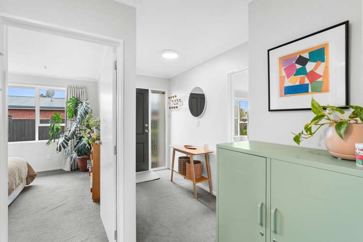 123 Gilberthorpes Road Hei Hei_3