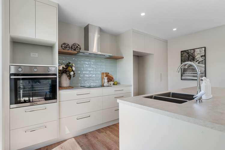 9 Georgina Beyer Way Carterton_2