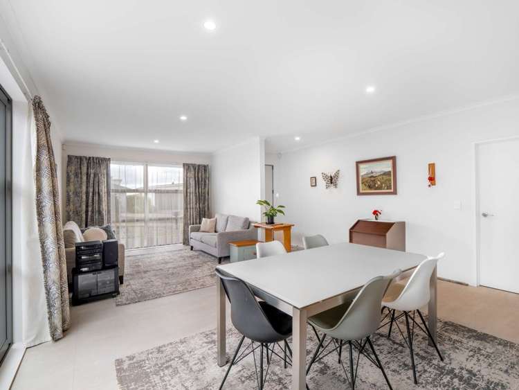 3 Taikura Avenue Red Beach_19