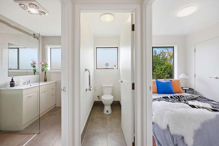 2/39 Rapallo Place Farm Cove_14