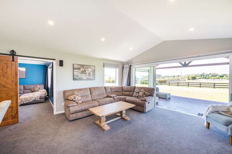 467 Lees Road Feilding_18