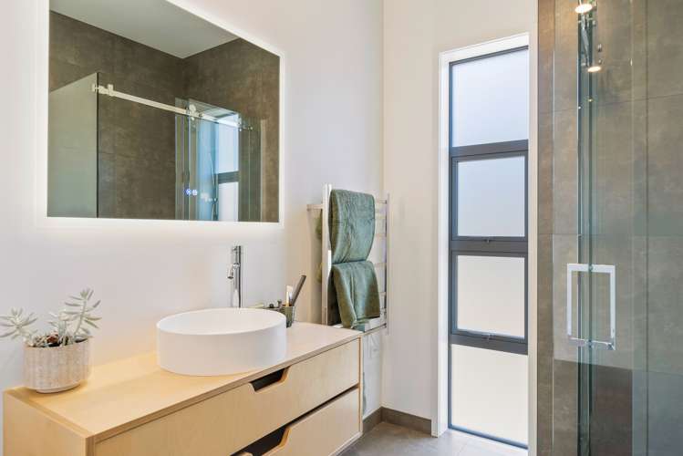 4 Mirek Street Waikanae_13