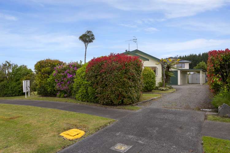 16 Rowena Crescent Motuoapa_17