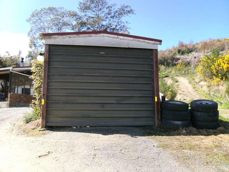 56 Salcombe Street Kaitangata_13