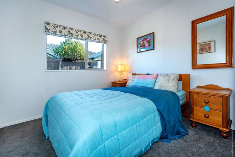 14 Saint Peters Close Woolston_12