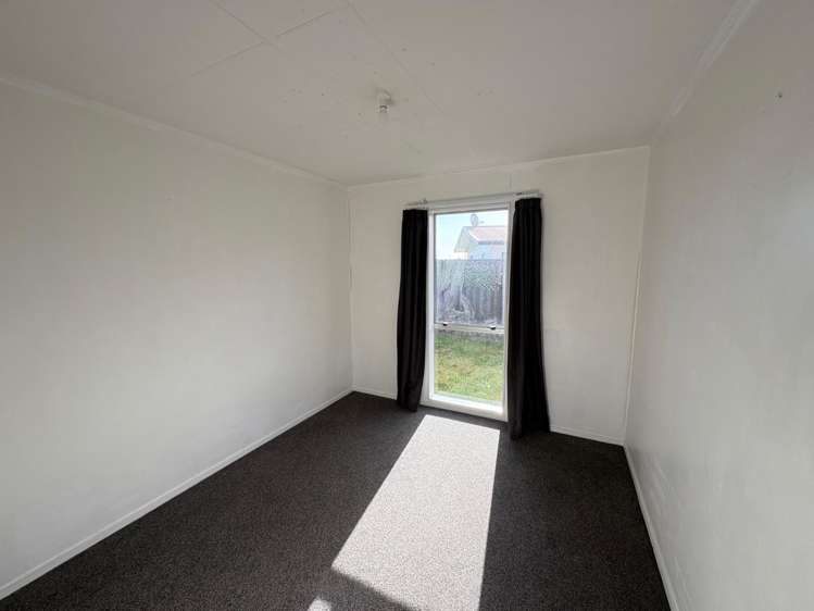 65 Meadowvale Drive 10516_6