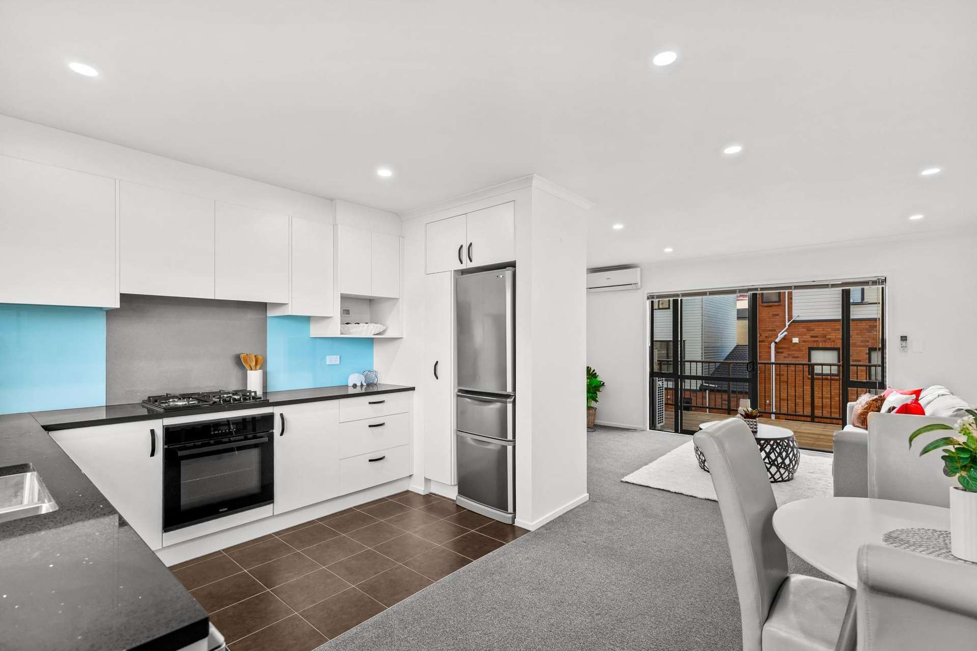 10/172 McLeod Road Te Atatu South_0