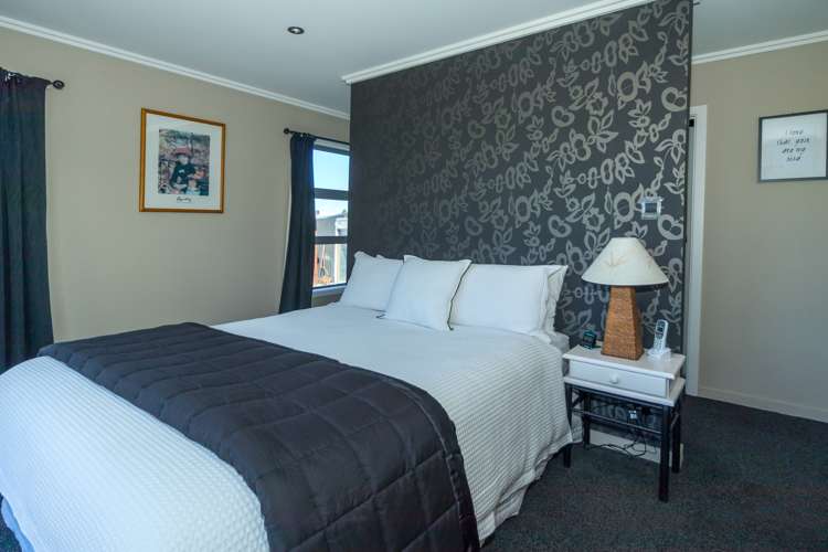 17 Lakeland Avenue Twizel_9