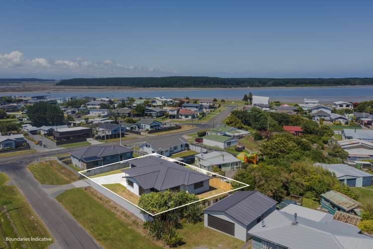 34 Roore Street Foxton Beach_23