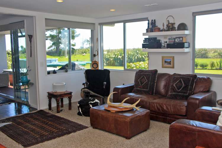 116 Golf Links Road Ruatapu_6