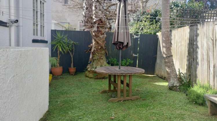 2/81-83 Jervois Road Herne Bay_7