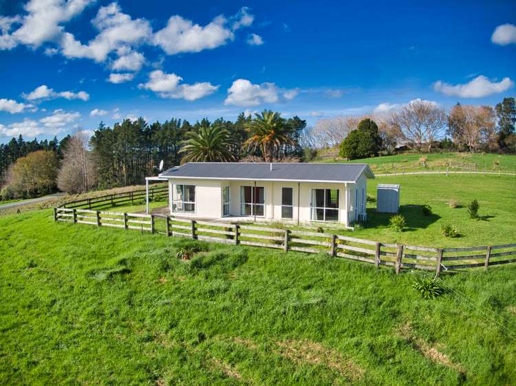 76 Marshall Road Kaiwaka_11