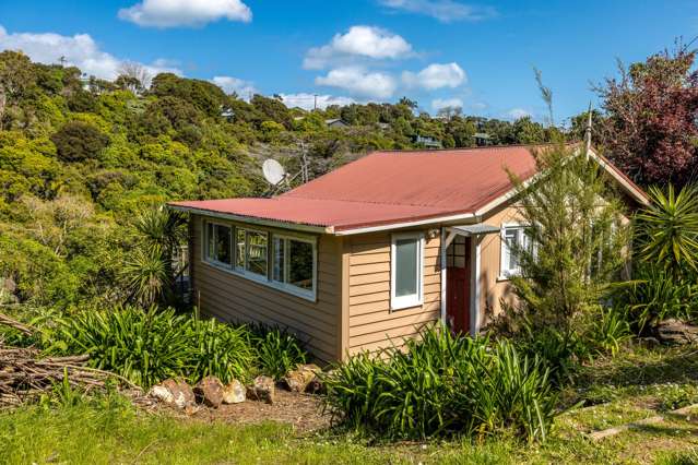 Cute Oneroa Cottage