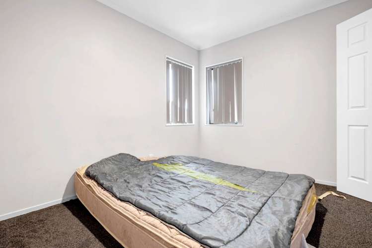 22 Hilltop Road Flat Bush_10