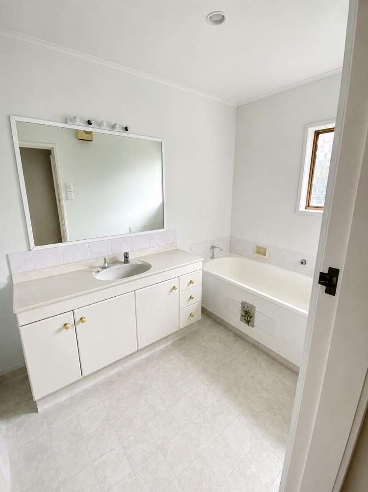 59 Chedworth Avenue 1054_6