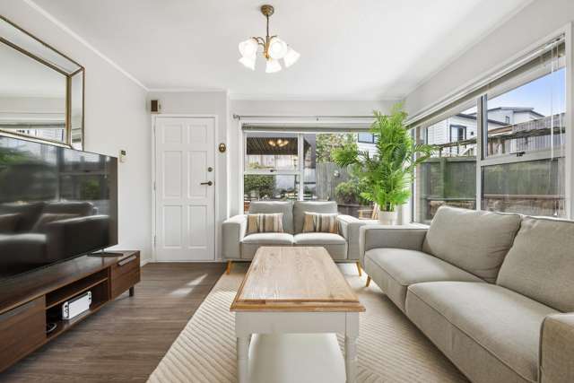 5/9 Manuka Road Bayview_2