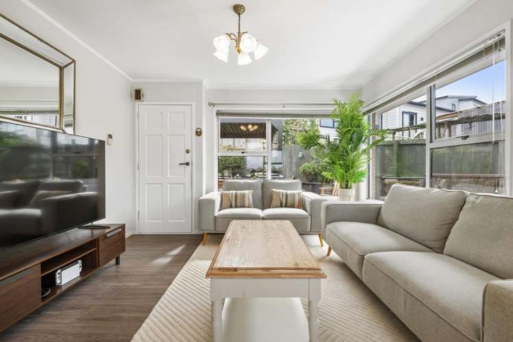 5/9 Manuka Road Bayview_1