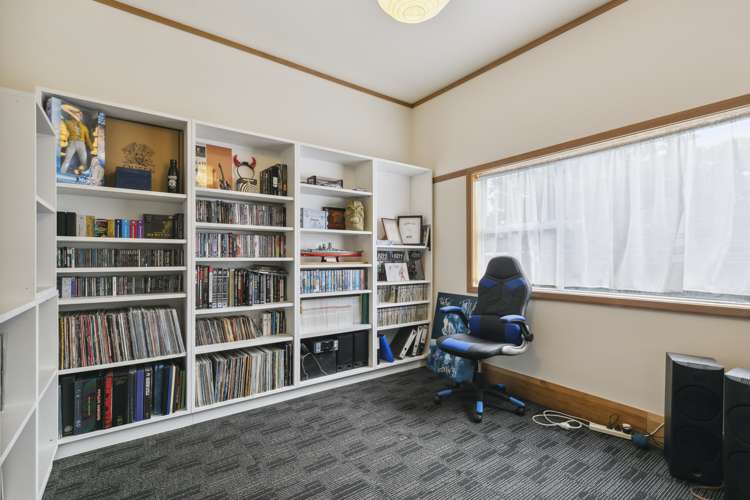 80 Apu Crescent Lyall Bay_6