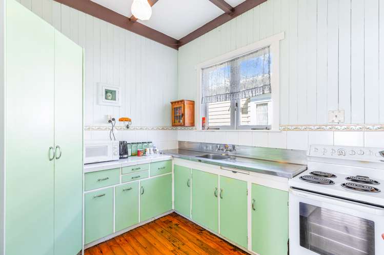 8 Nikau Street New Lynn_8