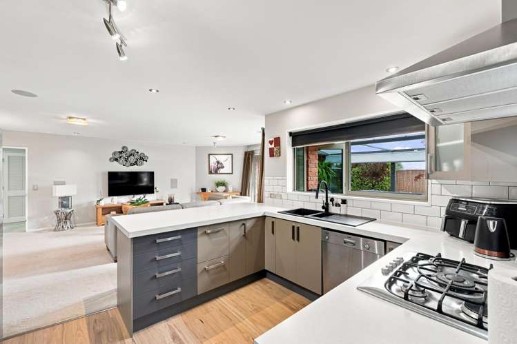 2 Ryton Way Wigram_10