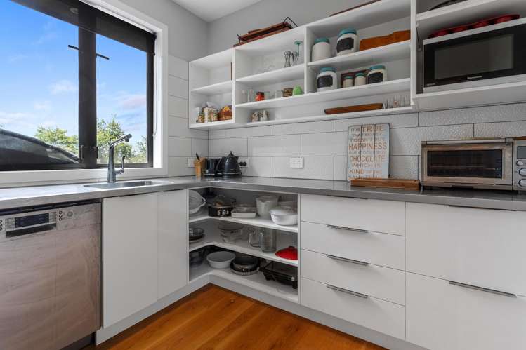 539 No. 10 Road Swannanoa_9