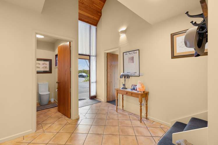 75 Arnott Street and part there of 75A Reid Line West Feilding_22