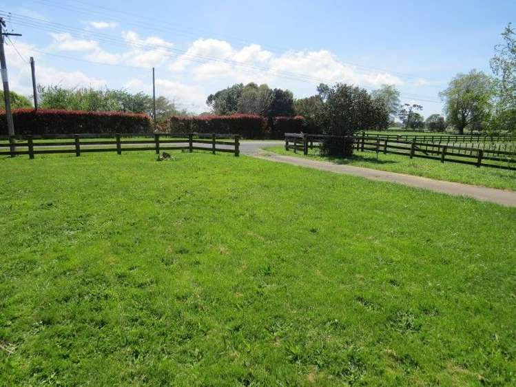 11 Cochrane Road Ngahinapouri_11