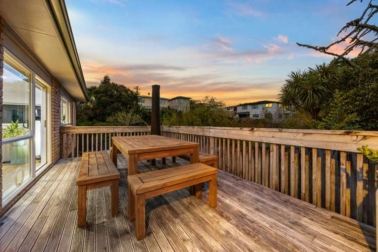 21A Kelwyn Road Kelston_24