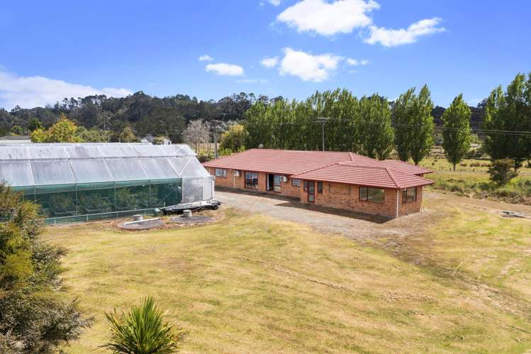 1370 East Coast Road_5