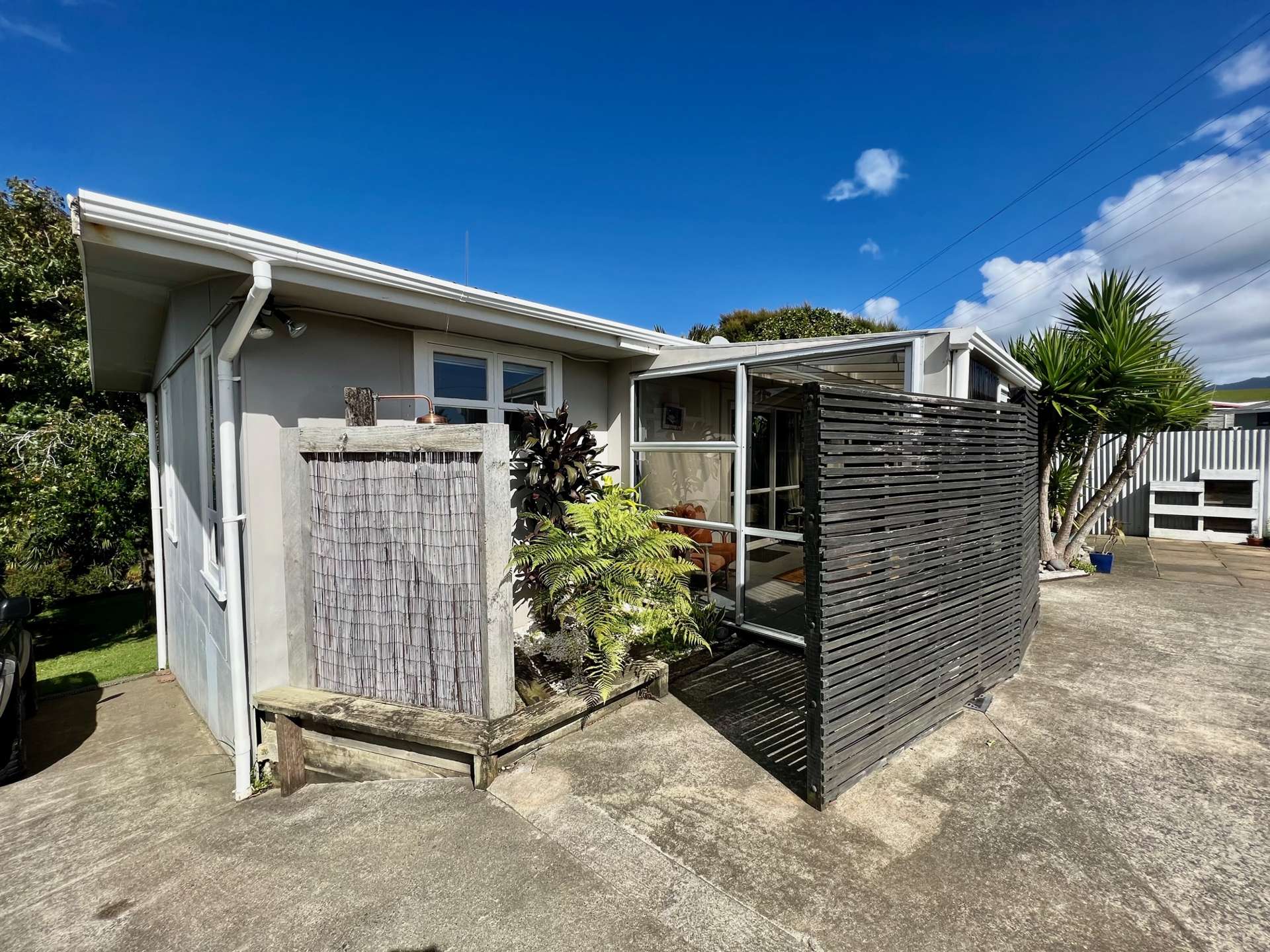 8 Te Hutewai Road Raglan_0