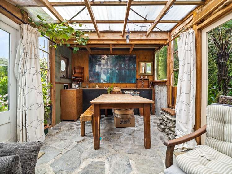 8 Beach Road Long Beach_18