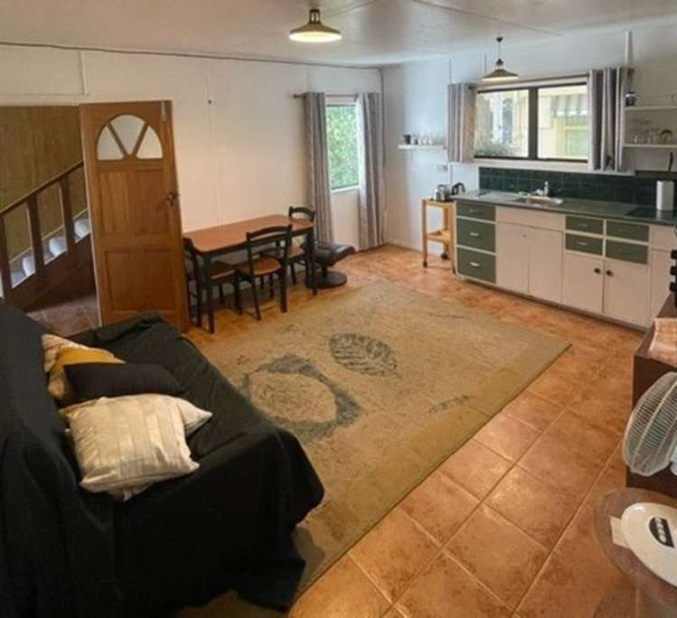 14 Lochiel Street Mahia_5