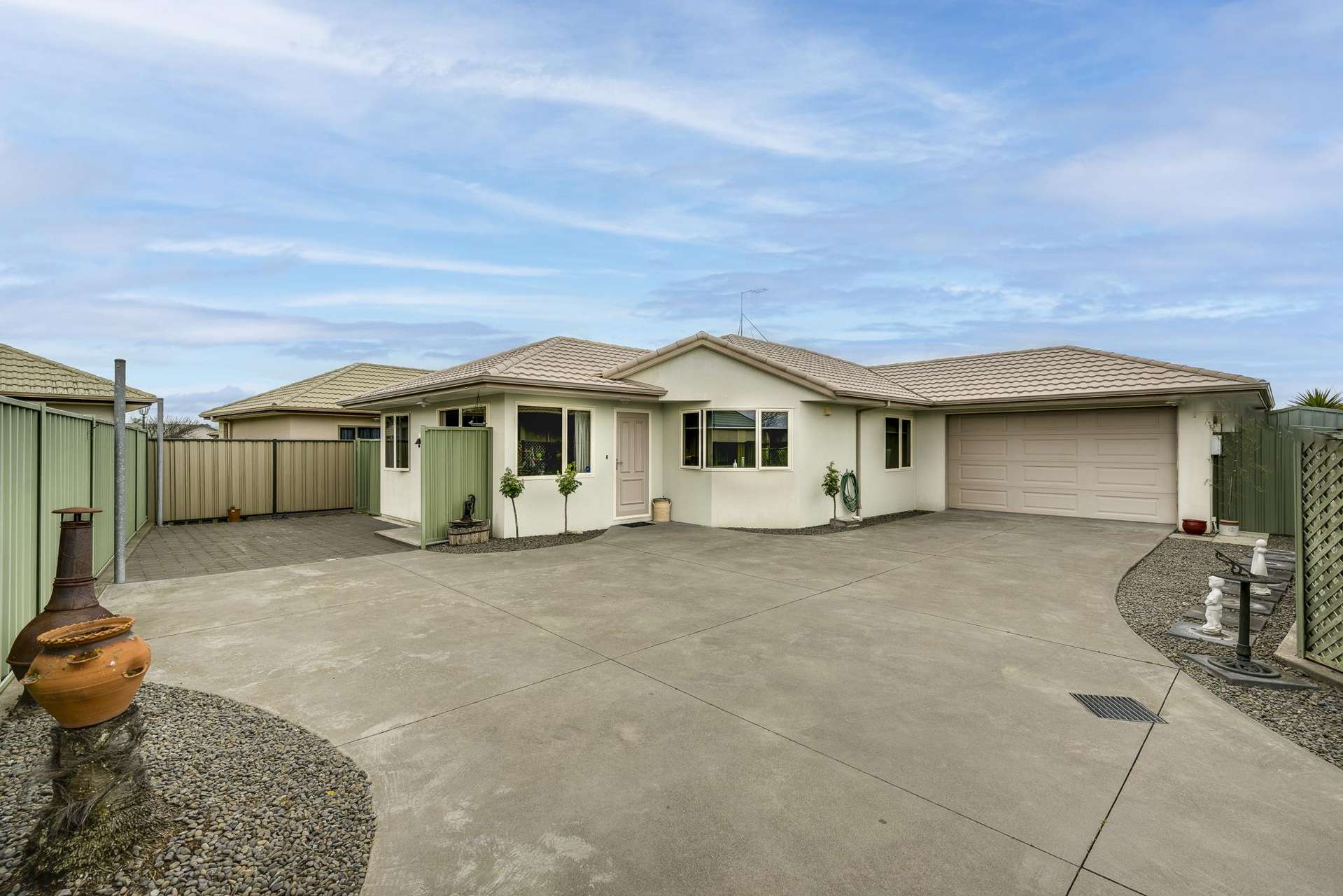 5a Queens Walk Taradale_0