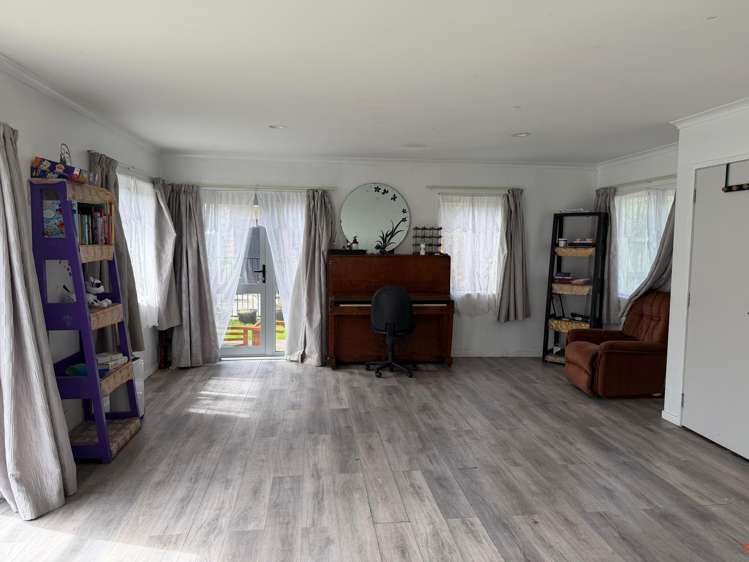 7 Whau Crescent Avondale_10