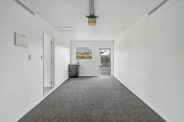 27 Robertson Road_2