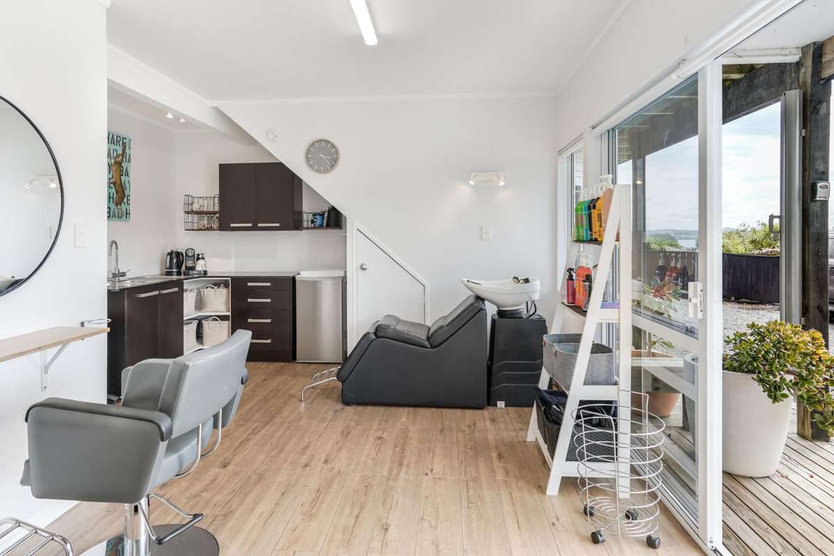 11 Long Beach Road_5