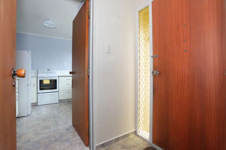 4 Walker Crescent Bulls_5