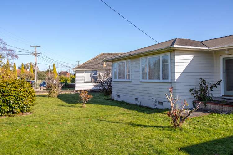 19 Surrey Street Solway_21