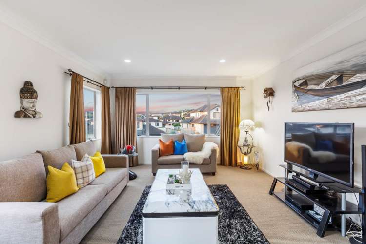 7 Woolaston Place Flat Bush_21