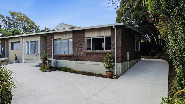 Renovated, Low maintenance, Westlake Girls Zoned