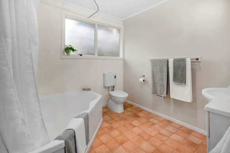 31 Brookdale Drive Ngongotaha_13