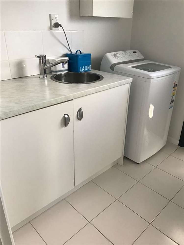 122 Fox Street Hamilton East_14