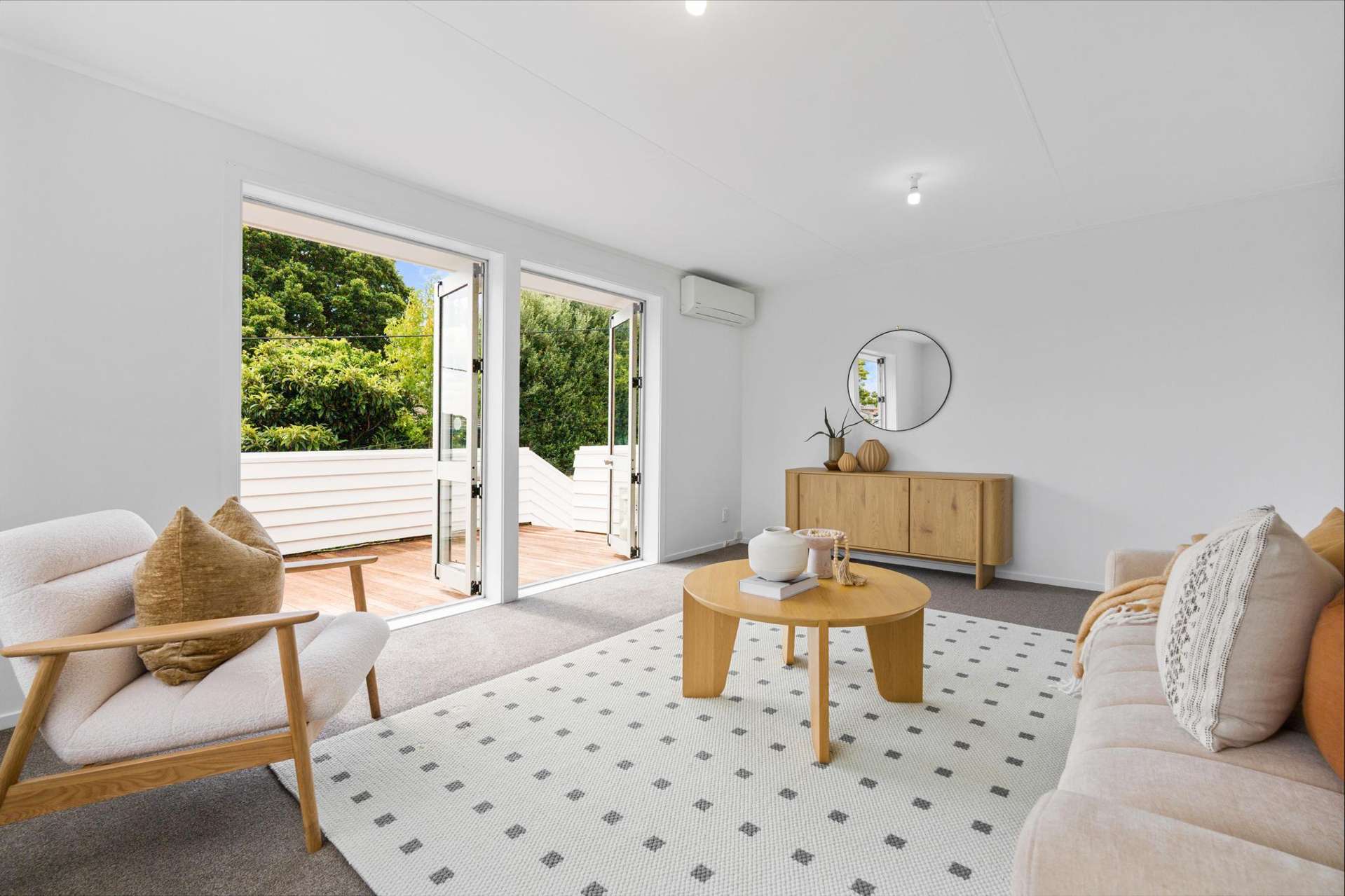 1 Phillip Parade Forrest Hill_0