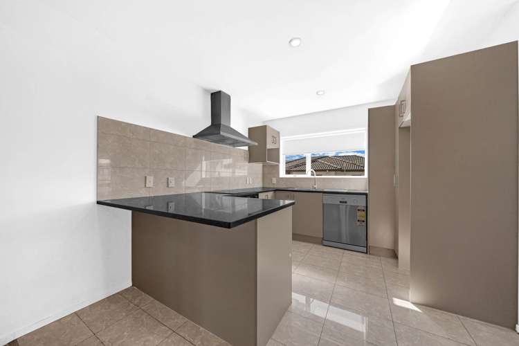 12 John Broad Place Flat Bush_7