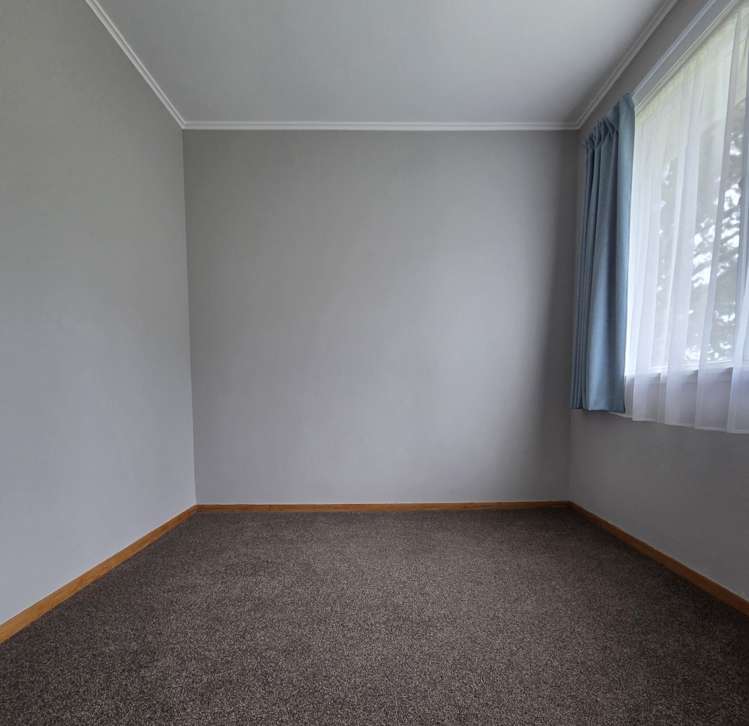 8B Devon Place Cannons Creek_8