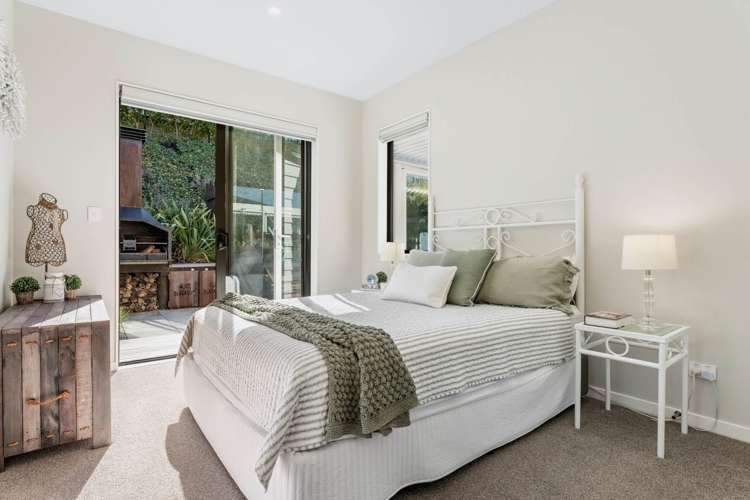 122 Arran Point Parade Orewa_15